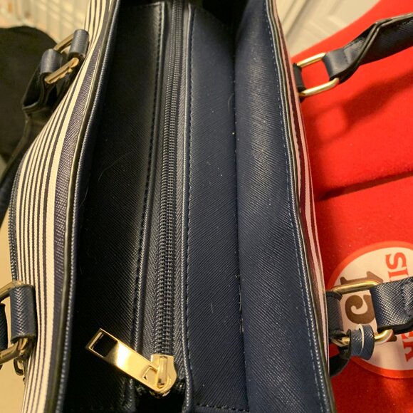 Vintage Inspired Blue Striped Handbag - Picture 10 of 11